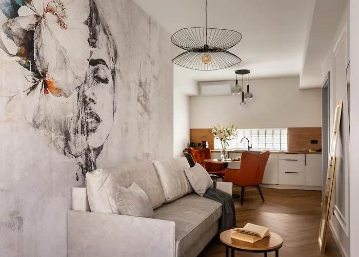 Old Town By Downtown Cracovia