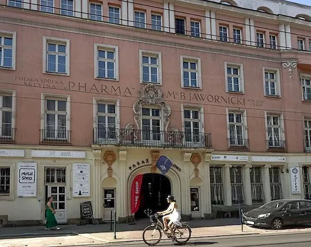 Old Town By Downtown Cracovia